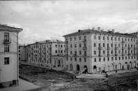 Фото еще времен восстановления разрушенного Сталинграда. (прислано пользователем: Бакумей)